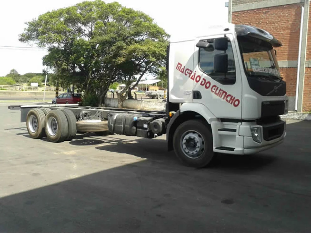 Dirceu Truck Center